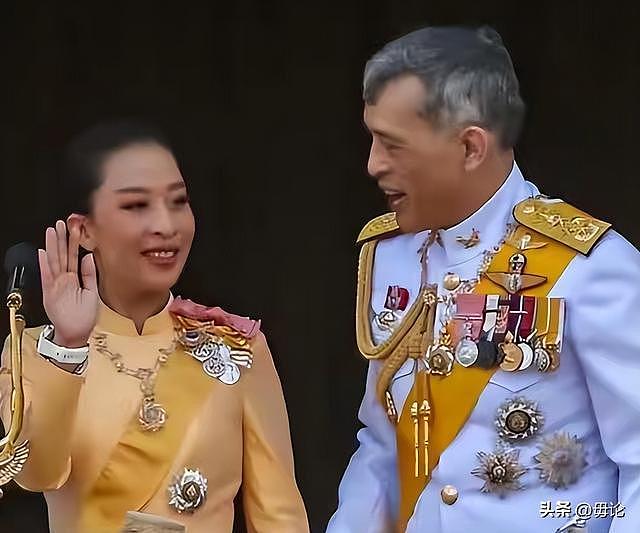 泰国长公主离世,死因曝光太心疼,73岁泰王长跪灵前不起,哭肿双眼(组图) - 1