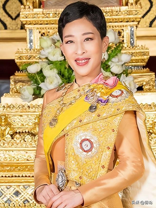 泰国长公主离世,死因曝光太心疼,73岁泰王长跪灵前不起,哭肿双眼(组图) - 2