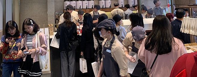 徐州:外籍留学生插队被劝阻,外籍留学生居然动手打人,结果惨了(组图) - 4