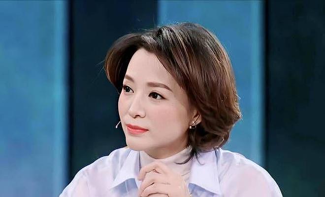 金子终会发光?为丈夫回归家庭的董卿近况曝光,父亲坦言如今处境(组图) - 3