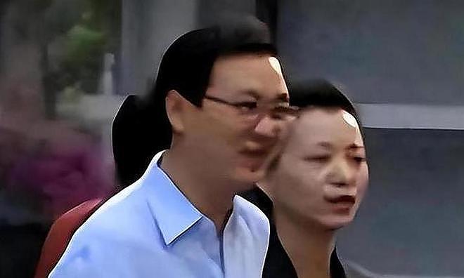 金子终会发光?为丈夫回归家庭的董卿近况曝光,父亲坦言如今处境(组图) - 16