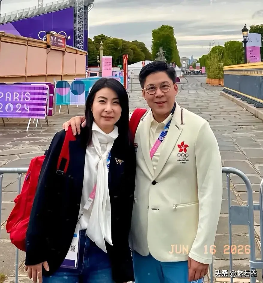 43岁霍启山近况曝光!如今被曝11月迎娶小14岁娜然(组图) - 3