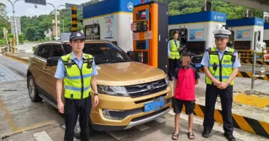 中国12岁男童偷邻居车！闯高速公路狂飙6小时，被查瞎扯：我有矮小症（图） - 1