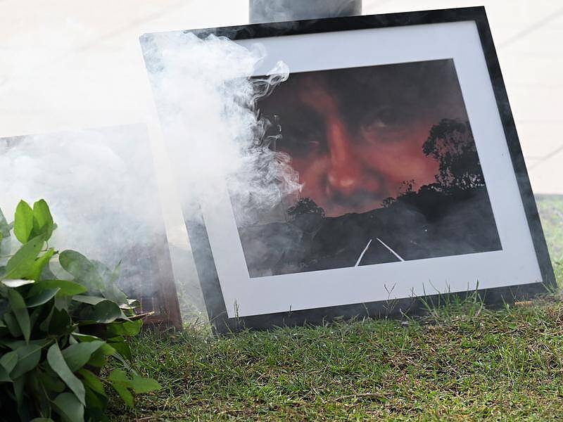 “如果是白人孩子，火车早停那了！”澳洲少年惨死铁轨，38年后终于迎来调查结果 - 1