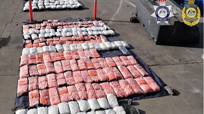 澳洲$8.3亿冰毒大案！主犯遭警方释放后逃往海外，同伙分红仅$400 - 1