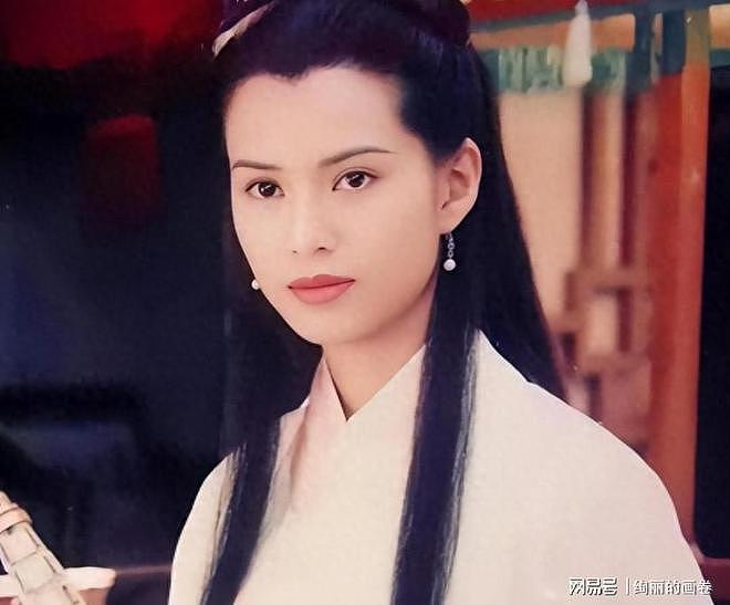 60岁女子被白睡十年倒贴巨资，不婚不育下场凄凉 - 1