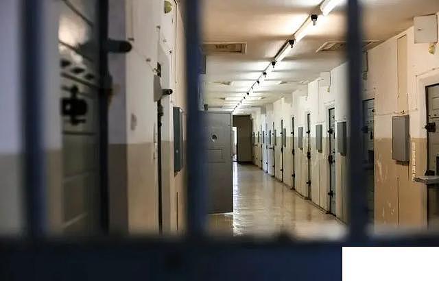 31岁赴美追梦、欲做高华，2年后，在美国移民监狱死亡，命断美国 - 5