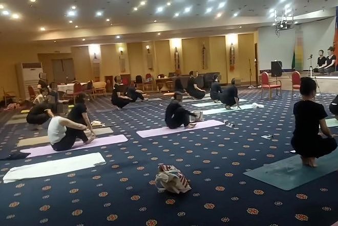 被父母送进网戒机构后：一个21岁女孩从沙漠到非洲的“噩梦”漂流（组图） - 5