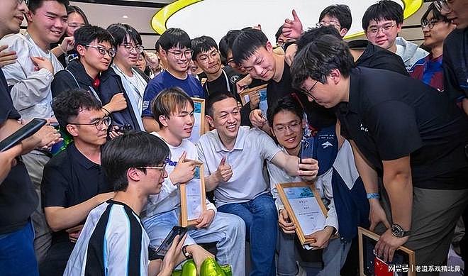 大学生的天塌了：考上的大学竟然变成了衡水，大学高中化席卷全国（组图） - 15