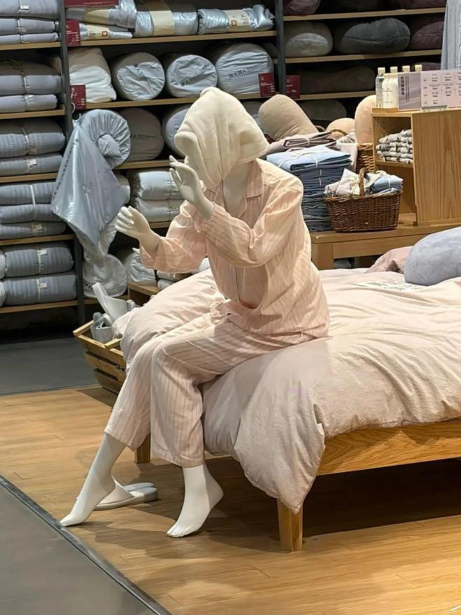 无印良品模特集体发疯，全网玩梗笑不活了（组图） - 26