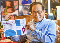 91岁拿下高中毕业证，韩裔移民的故事感动无数华人