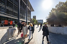 中国学生签证申请暴跌近3成！悉大UNSW敲响警钟，“为最坏的情况做准备”（组图）
