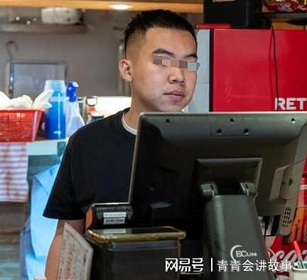 女子半月逛30次超市买大量桶装水,店长决定报警,警方破门后震惊(组图) - 4