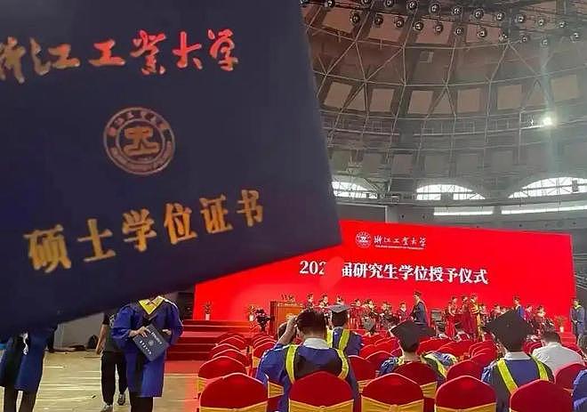 “抱歉,我们只看第一学历”,985硕士求职被拒:研究生白考了(组图) - 6