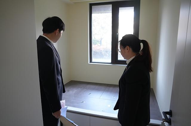 男子花20万元装修的新家,竟是邻居家(组图) - 1