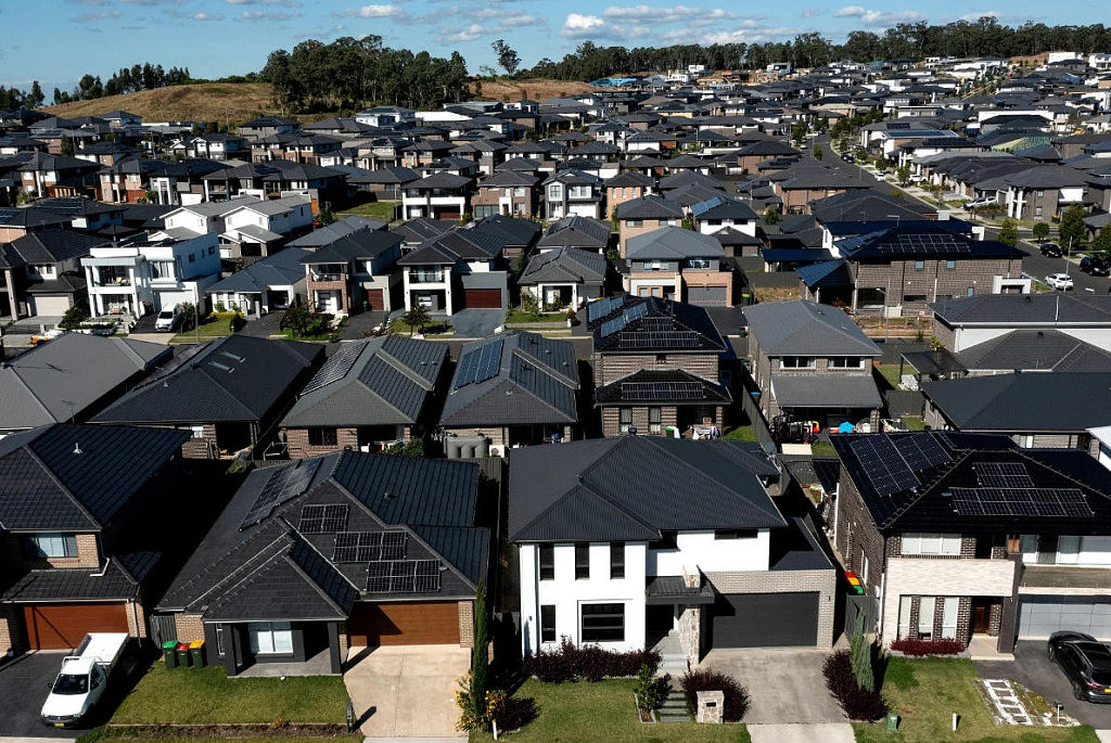 独栋屋价格恐大跌10%!艾博年税改或引发政治灾难(组图) - 1