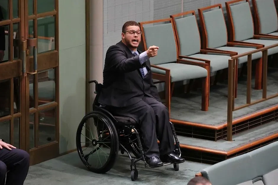 因税制、福利和移民问题承受重压！艾博年被迫就税改重大让步（组图） - 2