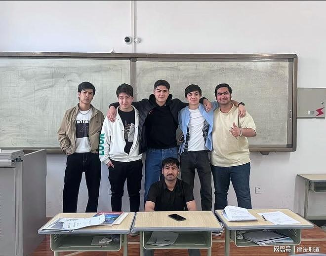 北大同济等34所中国高校赴泰招生引争议!学费、住宿费全免,每个月还给生活费(组图) - 1
