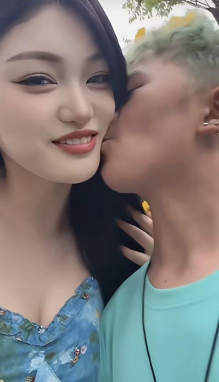18岁小马云要当爸爸了，女友自爆怀双胞胎，网友：这次真看不下去 - 1