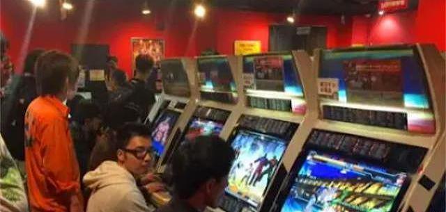 他是身高1.34米的亿万富翁,每月给妻子2万,依然被她害了 - 6