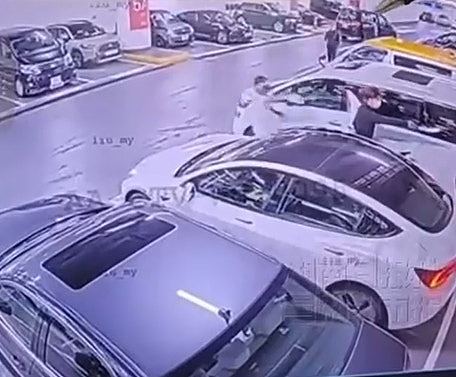 香港机场黄金大劫案！7名嫌犯被捕，金条仍未找回！警方：有内鬼（组图） - 12