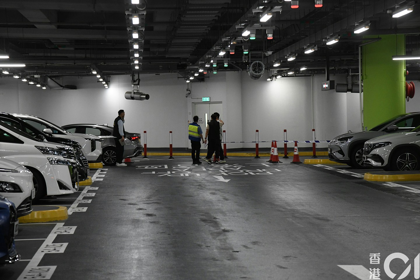 香港机场黄金大劫案！7名嫌犯被捕，金条仍未找回！警方：有内鬼（组图） - 18