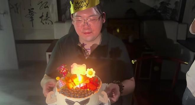 向佐的采访视频爆火后，向太在向佑账号留言，愿母子俩早日和解（组图） - 17