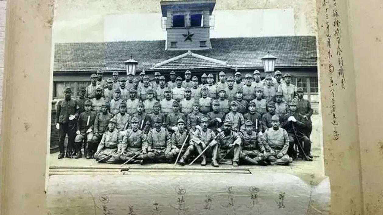 日媒:日军在中国进行动物血液输入人体实验,23人被输入马羊狗血(组图) - 1