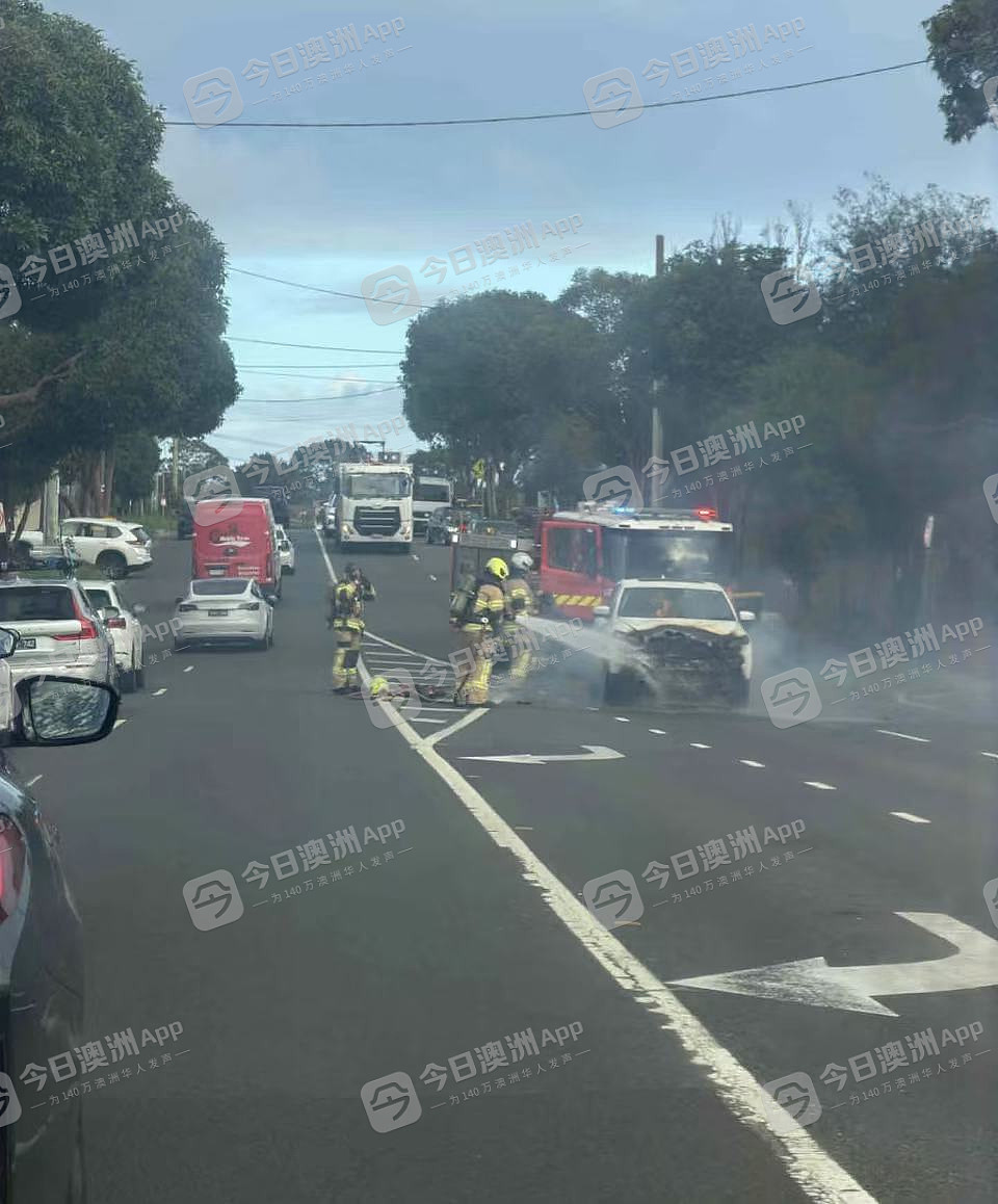 “好怕会爆炸！”Burwood惊见Jeep当街自燃，华人宝妈目睹火势熊熊！司机或为亚裔，伤情不明（组图） - 2