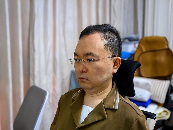 没有奇迹了！蔡磊发布倒计时演讲，病症已濒临末期，仅靠眼球互动 - 4