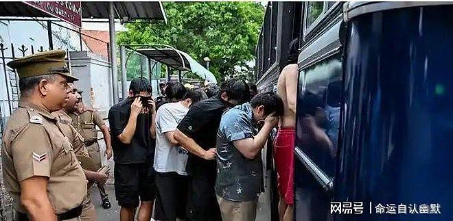 东南亚人口拐卖最新套路:20万一个人,落地就被卖进园区!(组图) - 13