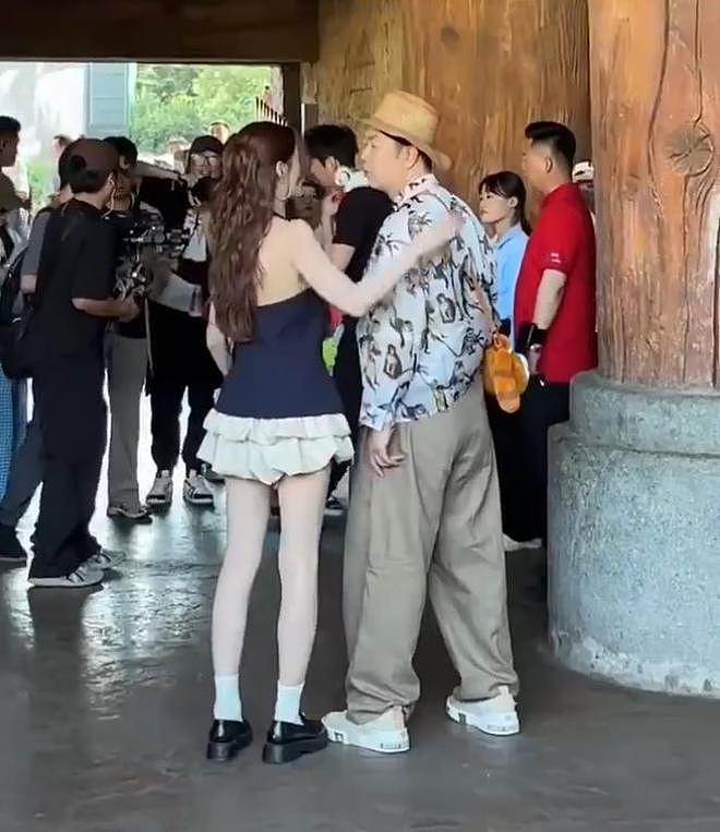 沈梦辰和杜海涛路透照公开,“沈梦辰全身涂粉底液”登上热搜(组图) - 3