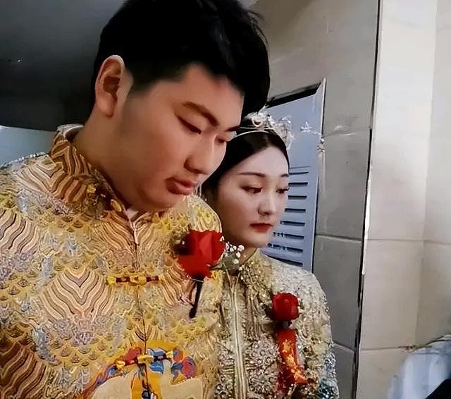 陈亚男苦苦维持的体面,被大衣哥一语戳破,原来我们都被骗了? - 27