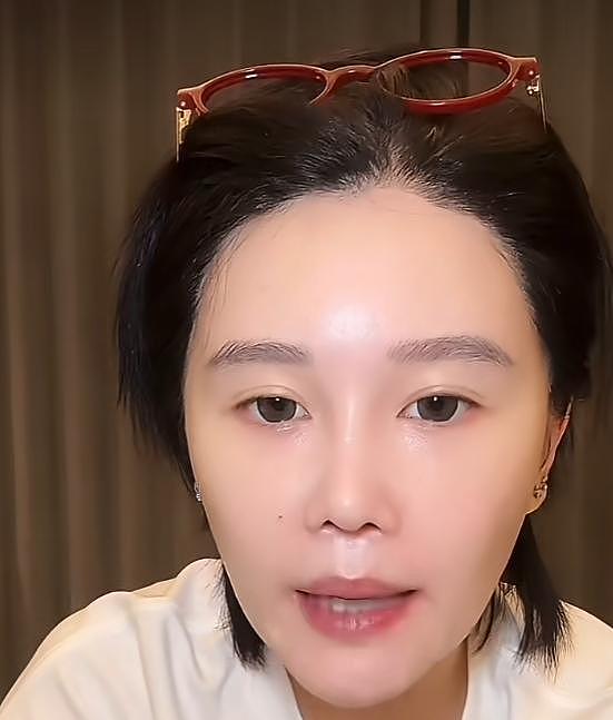 赵本山女儿自曝丈夫是悉尼大学硕士、读了清华EMBA，此前她重度抑郁症复发，老公为缓和其情绪赠送北京一套房 - 1