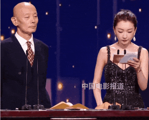 票价千元话剧翻车,周冬雨表现引全网吐槽,内娱捞钱早已毫无底线 - 35