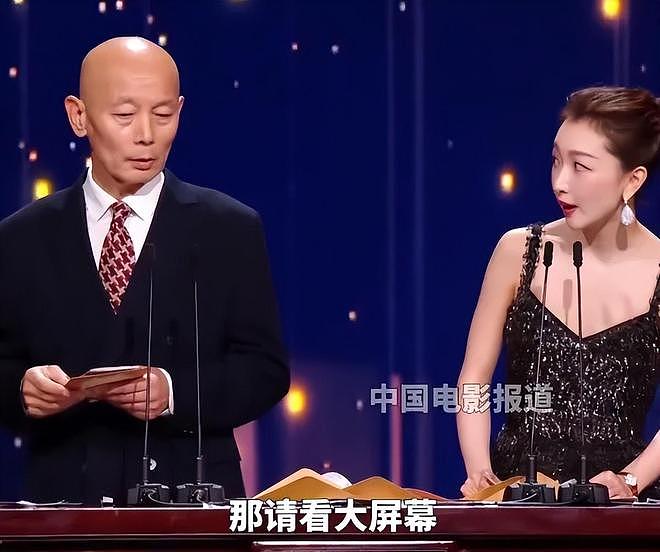 票价千元话剧翻车,周冬雨表现引全网吐槽,内娱捞钱早已毫无底线 - 37