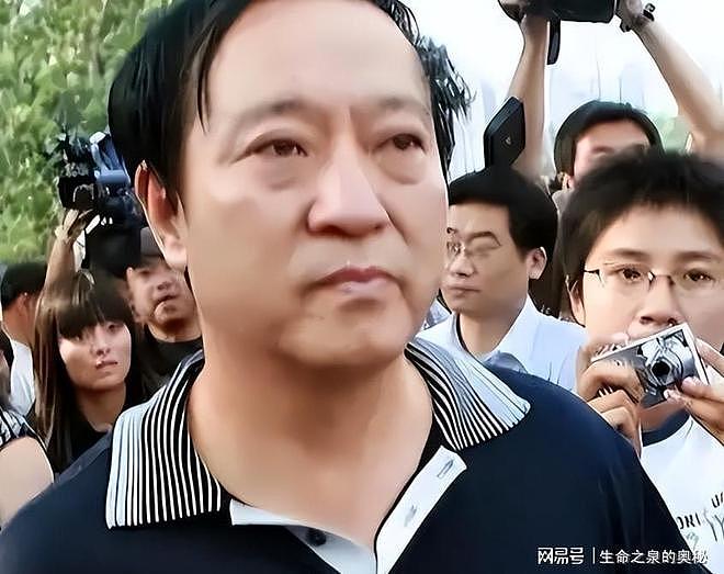 万万没想到,折腾半生倾家荡产的牛群,被美国毕业的儿子这样对待 - 14
