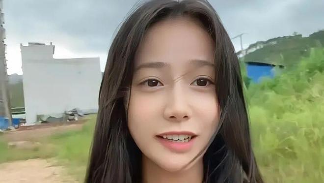 抖音千万粉网红“塌房”!被曝隐瞒生女、破产卖惨,疯狂掉粉数百万(组图) - 1
