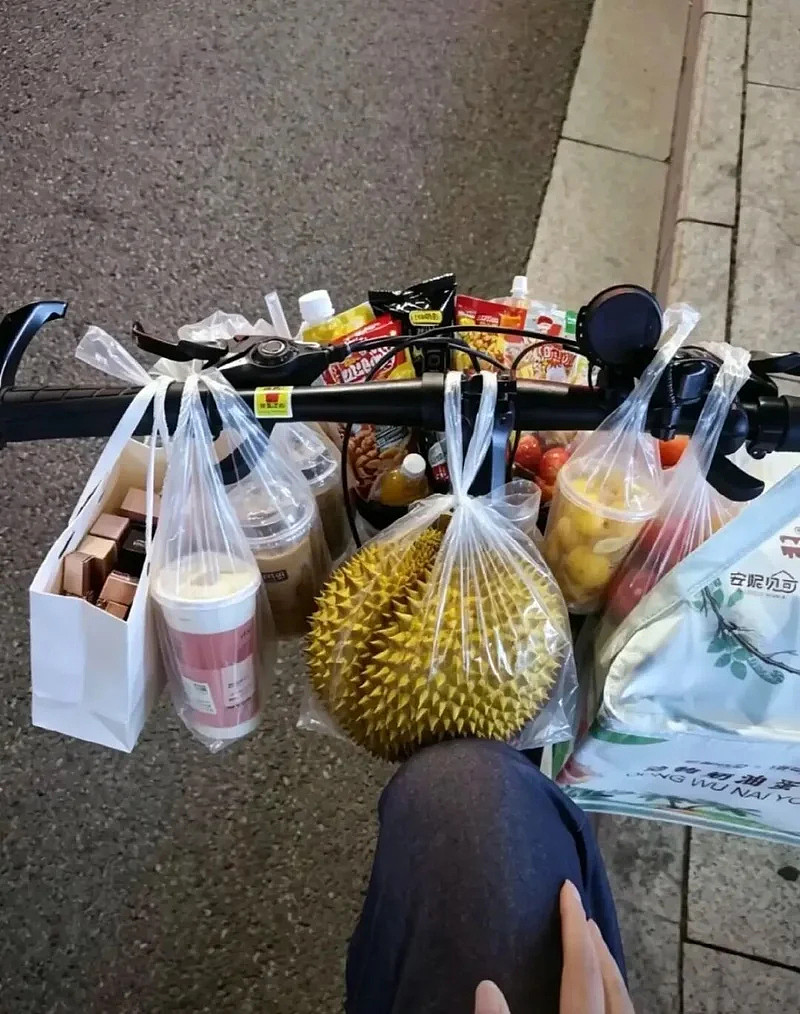 职场精英现状：上班五保户，下班暴发户（组图） - 16