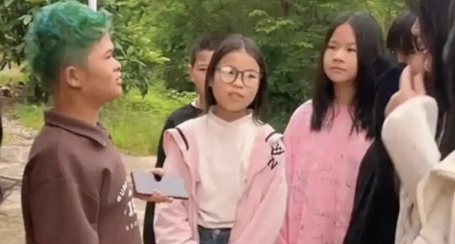 “小马云”女友曝怀了双胞胎,刚成年就当爸,引起网友热议 - 5