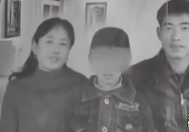 男子让好友继续睡自己妻子,遭好友拒绝,2010年他杀死好友妻和娃 - 14