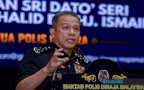 马来西亚女警称中国人“不洗澡很臭”，警察总长：开展纪律调查（组图） - 6