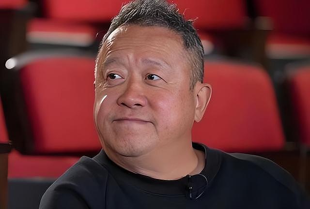 曾志伟儿女现状:长子不生娃,次子离婚,小女儿远嫁,她至今未婚 - 9