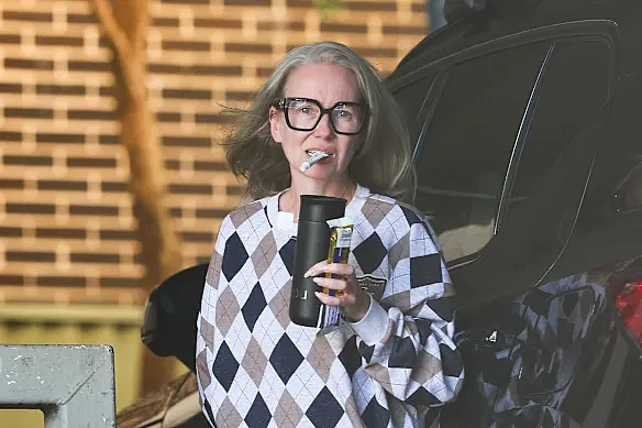悉尼女秘书涉诈骗雇主$170万！交保$100万后获释，入住私人精神诊所（组图） - 1