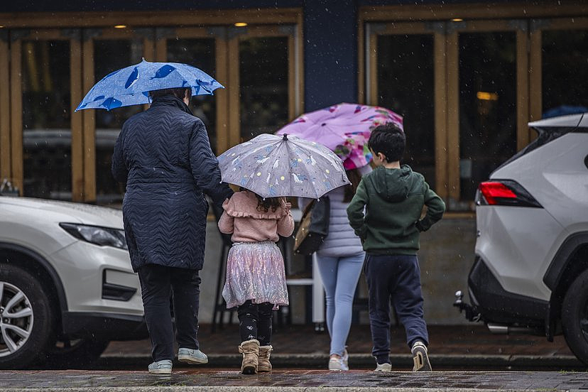 冷锋杀到！珀斯连下7天雨，强风+雷暴来袭，官方发布提醒（组图） - 2