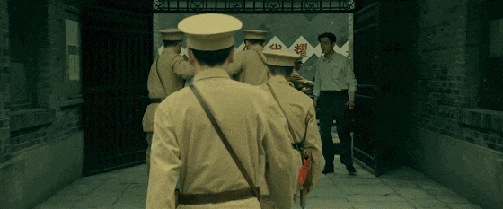 冯小刚《抓特务》票房惨败，昔日名导为何被时代抛弃？（组图） - 3