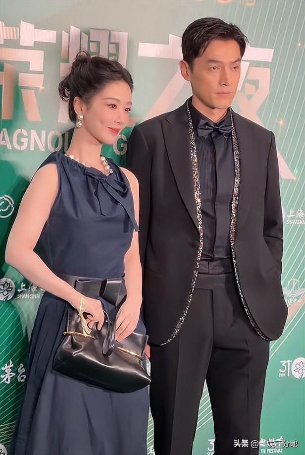 白玉兰合照：杨幂靠边站一脸不高兴，孙俪意外，C 位最有望封视后 - 3