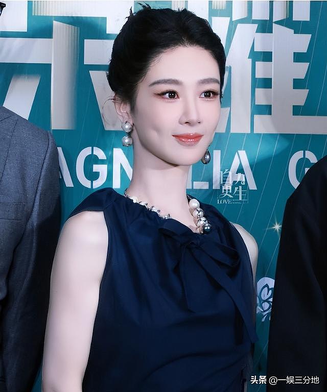 白玉兰合照：杨幂靠边站一脸不高兴，孙俪意外，C 位最有望封视后 - 13