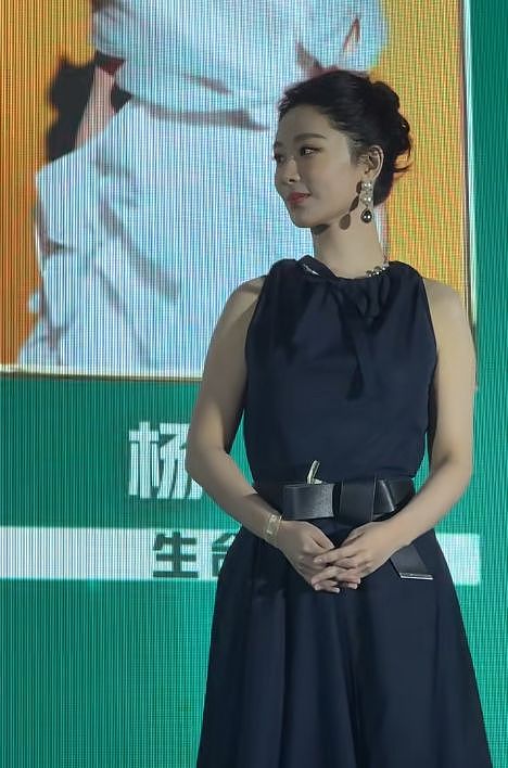 白玉兰红毯：肖战性张力拉满，杨幂腰臀比逆天，孙俪全场最佳（组图） - 12