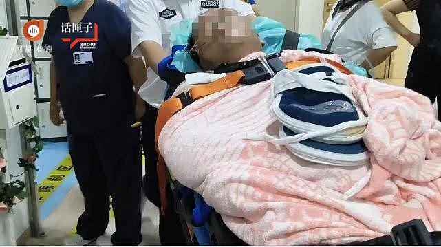 上海44岁独居男子突然病重昏迷，“救命钱”取不出！七旬母亲苦求“监护权” - 2